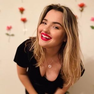 Meet your Posher, Melanie